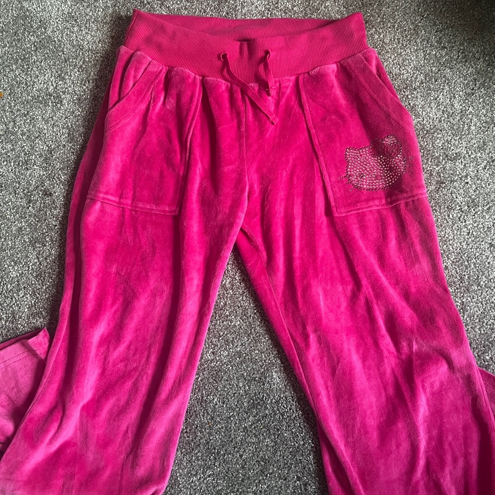 hello kitty tracksuit pants from universal studios